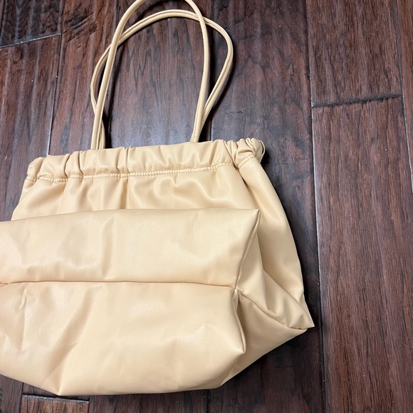 ZARA DRAWSTRING CLOSURE TOTE BAG - Picture 4 of 11